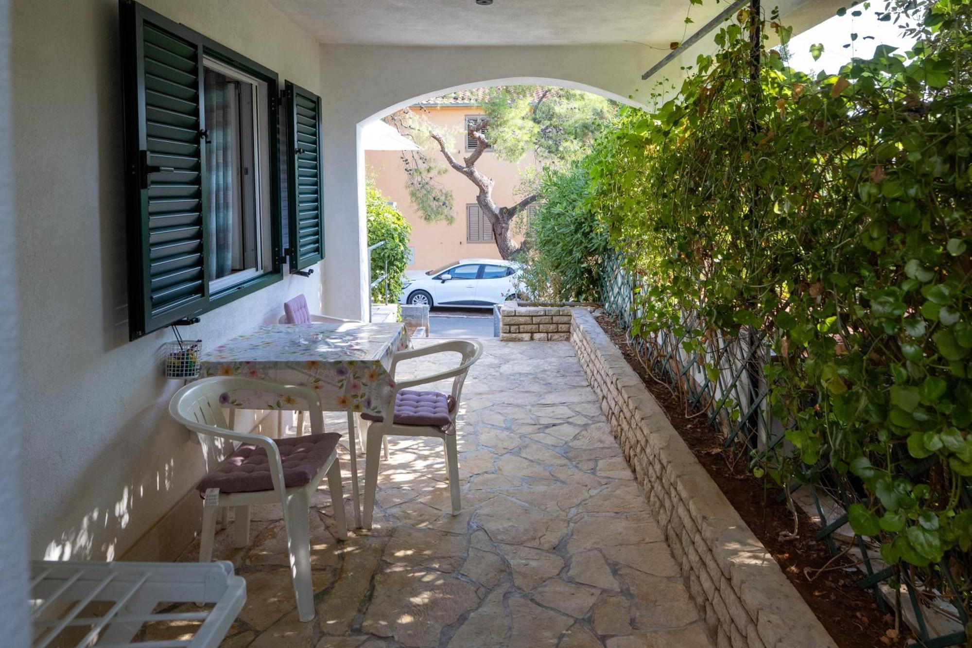 Apartments By The Sea Mudri Dolac, Hvar - 582 Vrboska Exterior foto